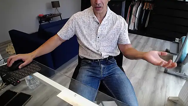 Snapshot of samricci21 chatting on 16, 10, 2025 samricci21 online show from 16, 10, 2025