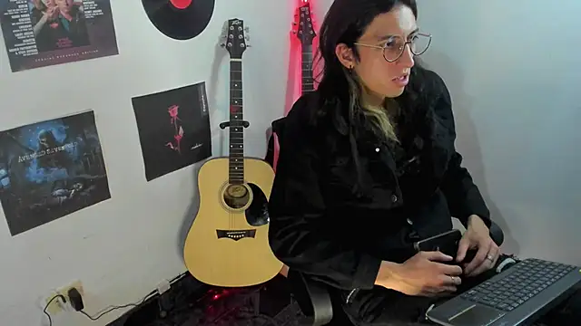 Snapshot of shelby__hotshoww chatting on 5, 2, 2025 shelby  hotshoww online show from 5, 2, 2025