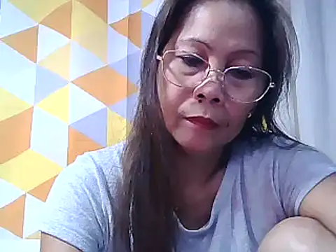 urwife tobe online show from 23, 3, 2025