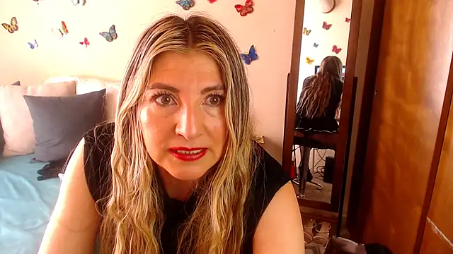 Jolie-Mature online show from 15, 10, 2025