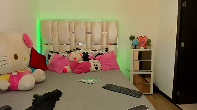 Snapshot of viioolleettaa chatting on 7, 12, 2024 viioolleettaa online show from 7, 12, 2024