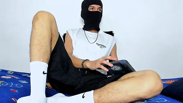 Snapshot of Samuel_Suarez chatting on 15, 11, 2025 Samuel Suarez online show from 15, 11, 2025