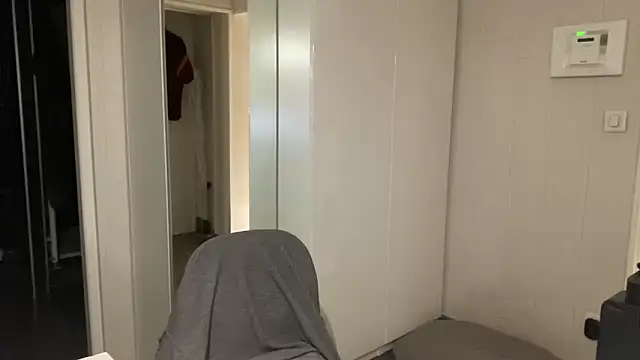 Snapshot of FABIOGLASSES chatting on 8, 3, 2026 FABIOGLASSES online show from 8, 3, 2026