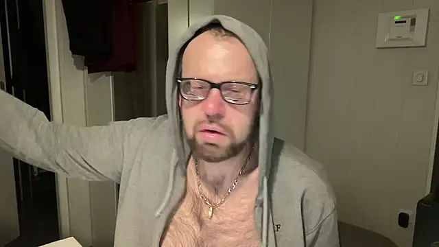 Snapshot of FABIOGLASSES chatting on 20, 3, 2026 FABIOGLASSES online show from 20, 3, 2026