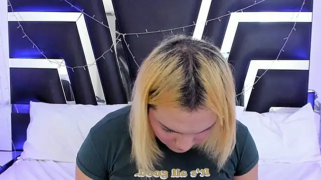 katya kozlov online show from 23, 12, 2025