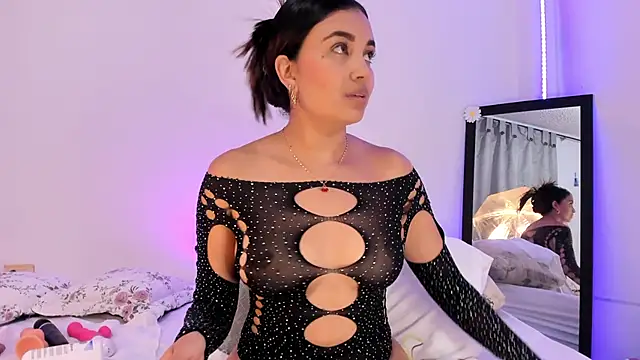 aisha es online show from 14, 1, 2025