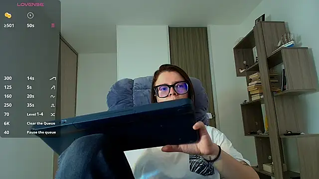 Snapshot of Arya_starrk chatting on 22, 10, 2025 Arya starrk online show from 22, 10, 2025