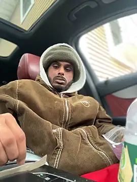 Snapshot of dingoding chatting on 6, 1, 2025 dingoding online show from 6, 1, 2025