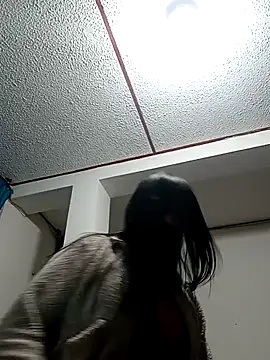 kelly dirty  online show from 24, 2, 2025