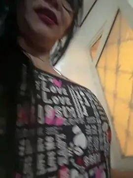 kelly dirty  online show from 25, 2, 2025