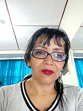 kelly dirty  online show from 14, 10, 2025