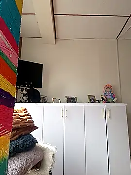 kelly dirty  online show from 30, 10, 2025