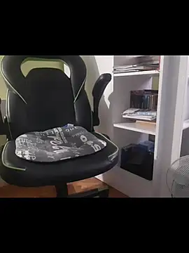 feathersify online show from 5, 12, 2025