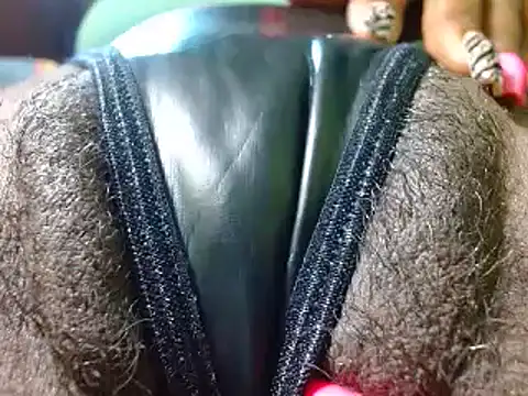 Snapshot of bethanywilson_23 chatting on 12, 3, 2025 bethanywilson 23 online show from 12, 3, 2025