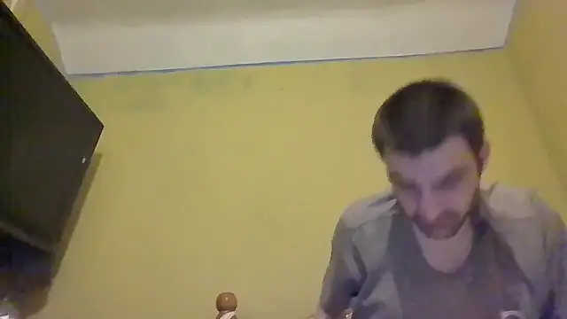 ThatGuyNextDoor1992 online show from 18, 2, 2025