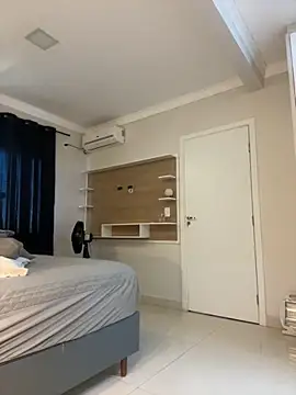 Snapshot of AliceStone19 chatting on 13, 10, 2025 AliceStone19 online show from 13, 10, 2025