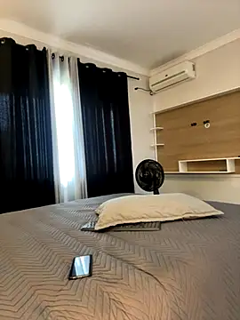 Snapshot of AliceStone19 chatting on 21, 10, 2025 AliceStone19 online show from 21, 10, 2025