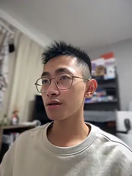 lewdAboyKawaii online show from 28, 1, 2025