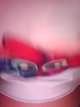 Snapshot of ValeriaSantos- chatting on 10, 10, 2025 ValeriaSantos- online show from 10, 10, 2025