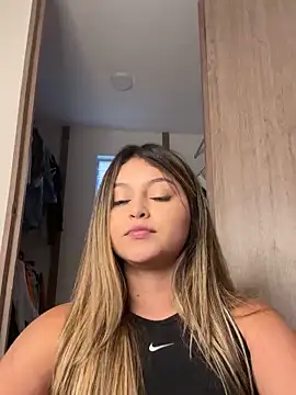 lunablossom  online show from 14, 12, 2024