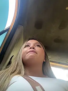 lunablossom  online show from 1, 3, 2025