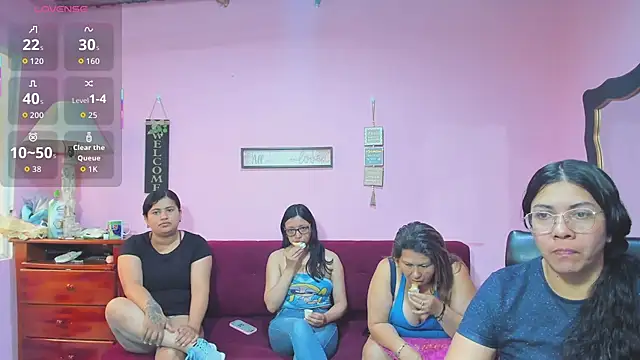 Snapshot of lesbiancuple chatting on 13, 11, 2025 lesbiancuple online show from 13, 11, 2025