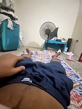 Snapshot of Raj7inchtamilan chatting on 24, 12, 2024 Raj7inchtamilan online show from 24, 12, 2024