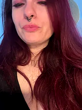 Snapshot of LunaMoongirl chatting on 13, 11, 2025 LunaMoongirl online show from 13, 11, 2025