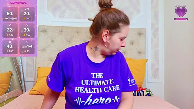 Snapshot of KarinaNoir chatting on 12, 2, 2026 KarinaNoir online show from 12, 2, 2026