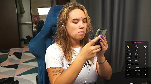 Snapshot of Sandra_SW_ chatting on 28, 10, 2025 Sandra SW online show from 28, 10, 2025