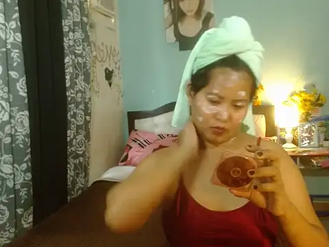 Snapshot of PearlOfAsia21 chatting on 2, 12, 2024 PearlOfAsia21 online show from 2, 12, 2024