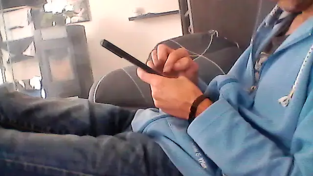 mickzizi online show from 9, 10, 2025