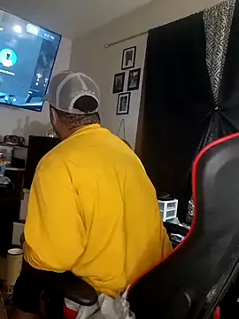 yellowwetfox online show from 29, 12, 2024