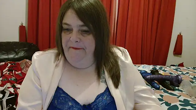 Snapshot of HouseWifeWhore_Milf chatting on 16, 10, 2025 HouseWifeWhore Milf online show from 16, 10, 2025