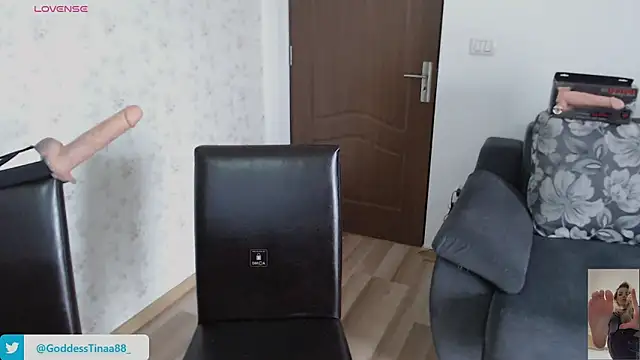 Snapshot of Goddess_Tina chatting on 10, 11, 2025 Goddess Tina online show from 10, 11, 2025