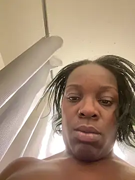 ChocolateBuns101 online show from 19, 12, 2024