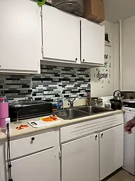 ChocolateBuns101 online show from 27, 12, 2024