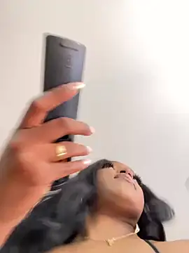 Snapshot of Chloe_Soler chatting on 3, 2, 2025 Chloe Soler online show from 3, 2, 2025