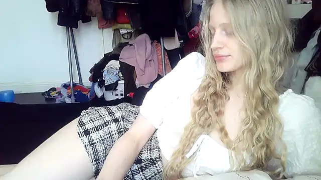 VeronicaJoyful online show from 10, 3, 2025