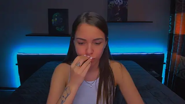 AlexaBarkley online show from 18, 2, 2025