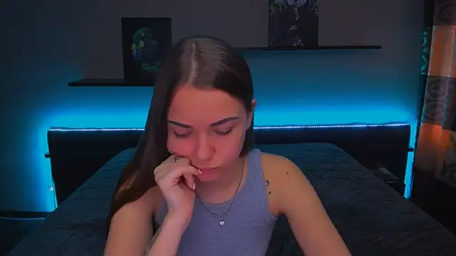 AlexaBarkley online show from 25, 2, 2025