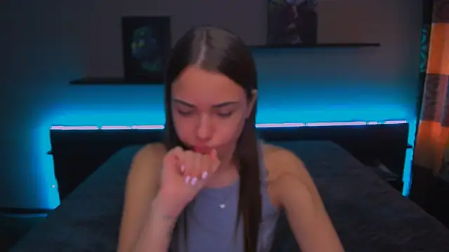 AlexaBarkley online show from 25, 2, 2025