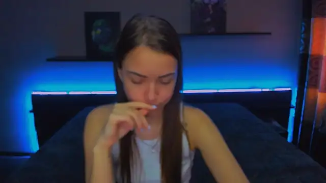 AlexaBarkley online show from 6, 3, 2025