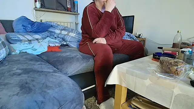 Snapshot of HotBiPaar chatting on 15, 12, 2024 HotBiPaar online show from 15, 12, 2024