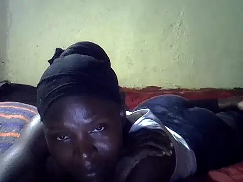 cute-shamza online show from 24, 10, 2025