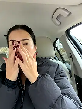 clairewntr online show from 1, 11, 2025