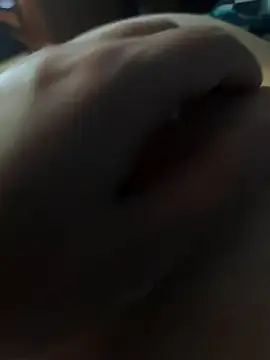 Snapshot of LovlyAnnie chatting on 25, 10, 2025 LovlyAnnie online show from 25, 10, 2025