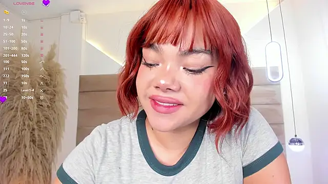 ValerieDiaz  online show from 29, 10, 2025