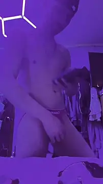 Snapshot of Cloudd_Kingg_Iceyyy chatting on 24, 2, 2026 Cloudd Kingg Iceyyy online show from 24, 2, 2026