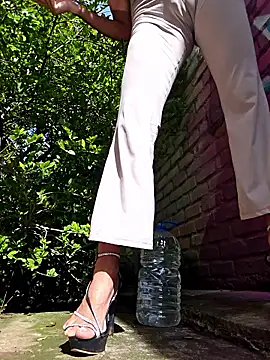 Yuky ta online show from 9, 2, 2026